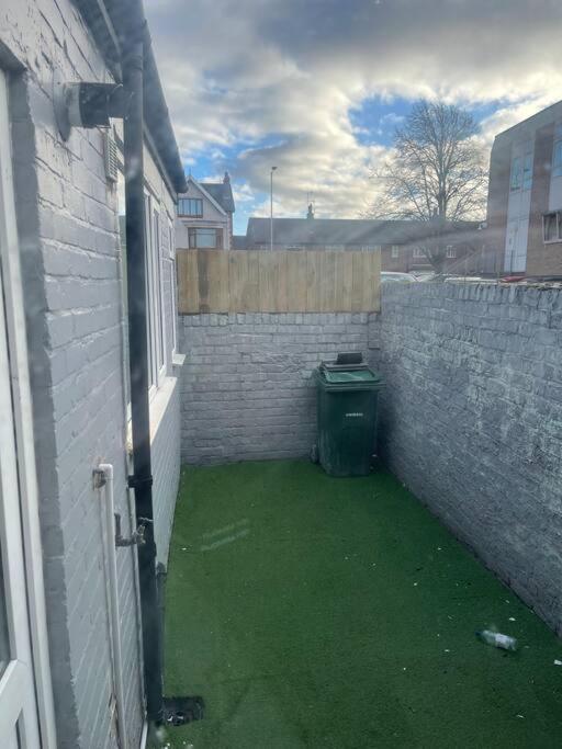 Luxury Accommodation. Wallasey Exterior photo