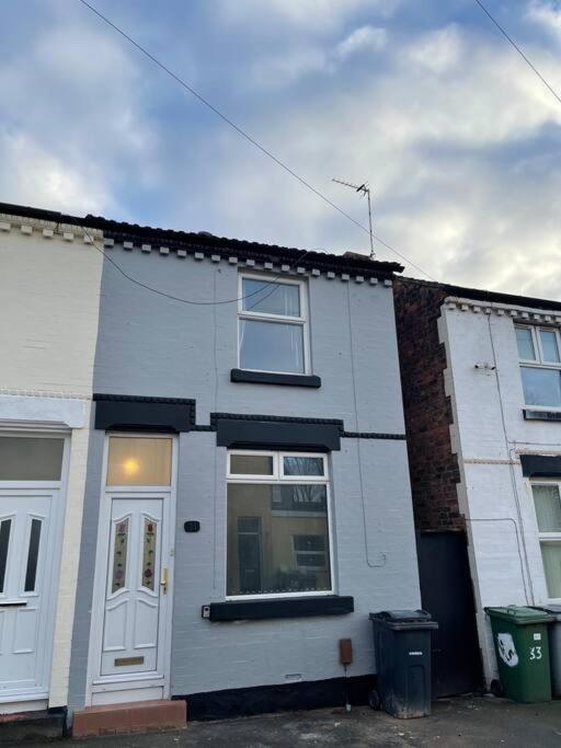 Luxury Accommodation. Wallasey Exterior photo